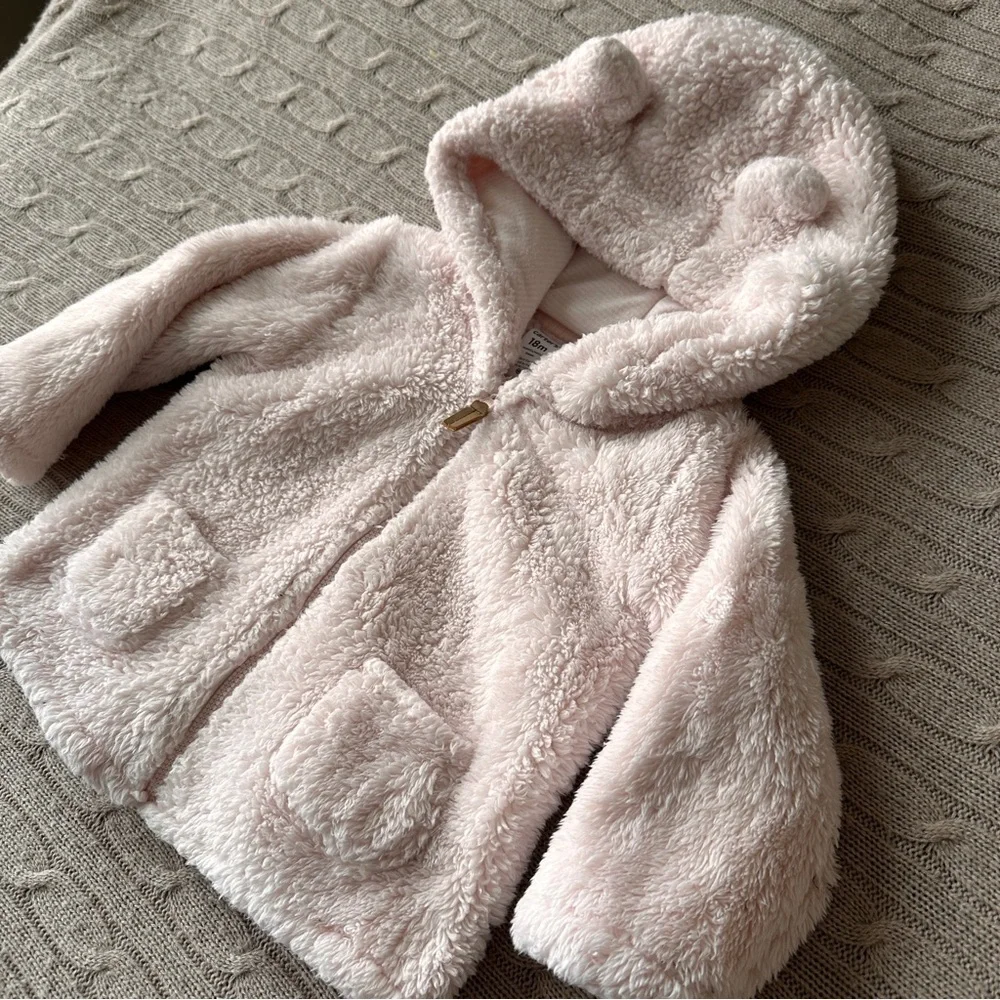 EUC Carter's Baby Girl Fleece Baby Bear Hoodie, Pink, 18 Months